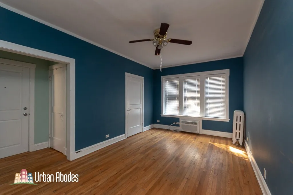 744 W Addison St, ,  60613, USA 60613-unit#1W-Chicago-IL