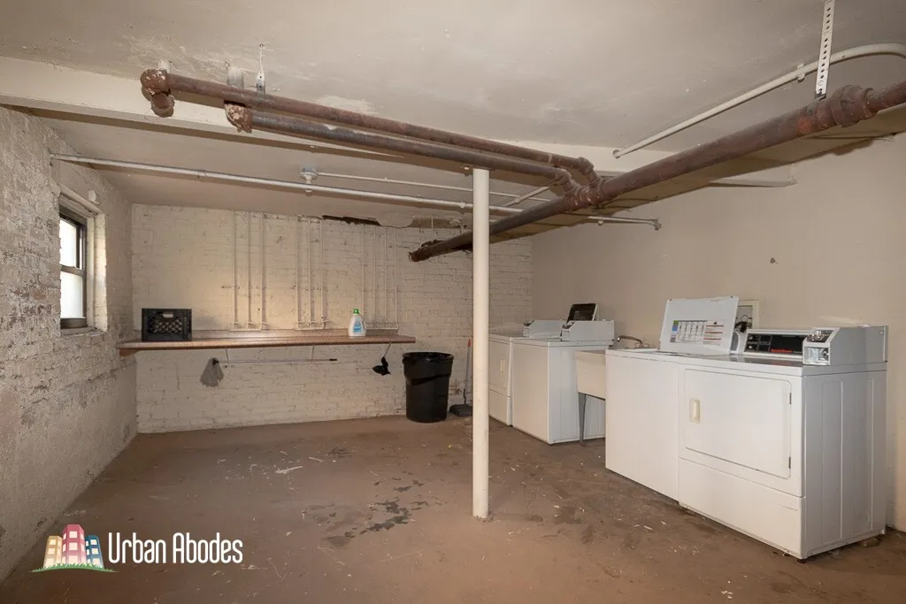 744 W Addison St, ,  60613, USA 60613-unit#1W-Chicago-IL