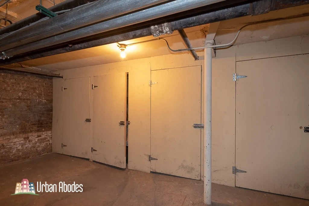 744 W Addison St, ,  60613, USA 60613-unit#1W-Chicago-IL