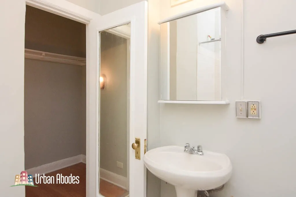 3831 N Fremont St, , 60613, USA 60613-unit#205-Chicago-IL
