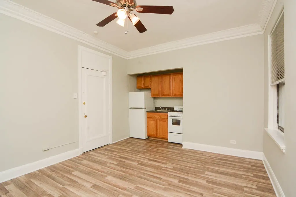 3831 N Fremont St, ,  60613, USA 60613-unit#204-Chicago-IL