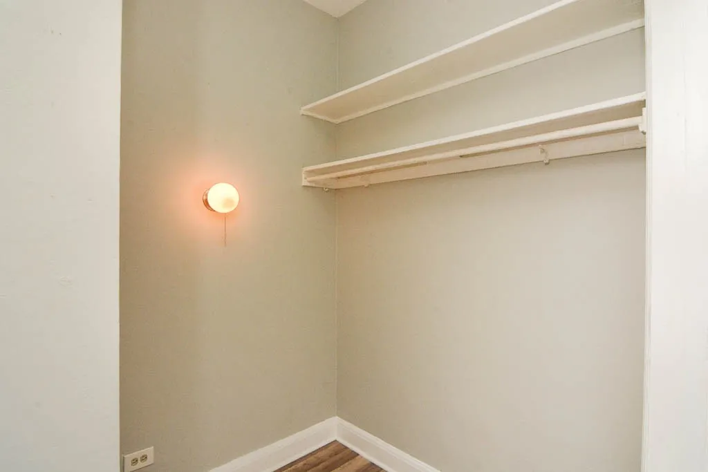 3831 N Fremont St, ,  60613, USA 60613-unit#204-Chicago-IL