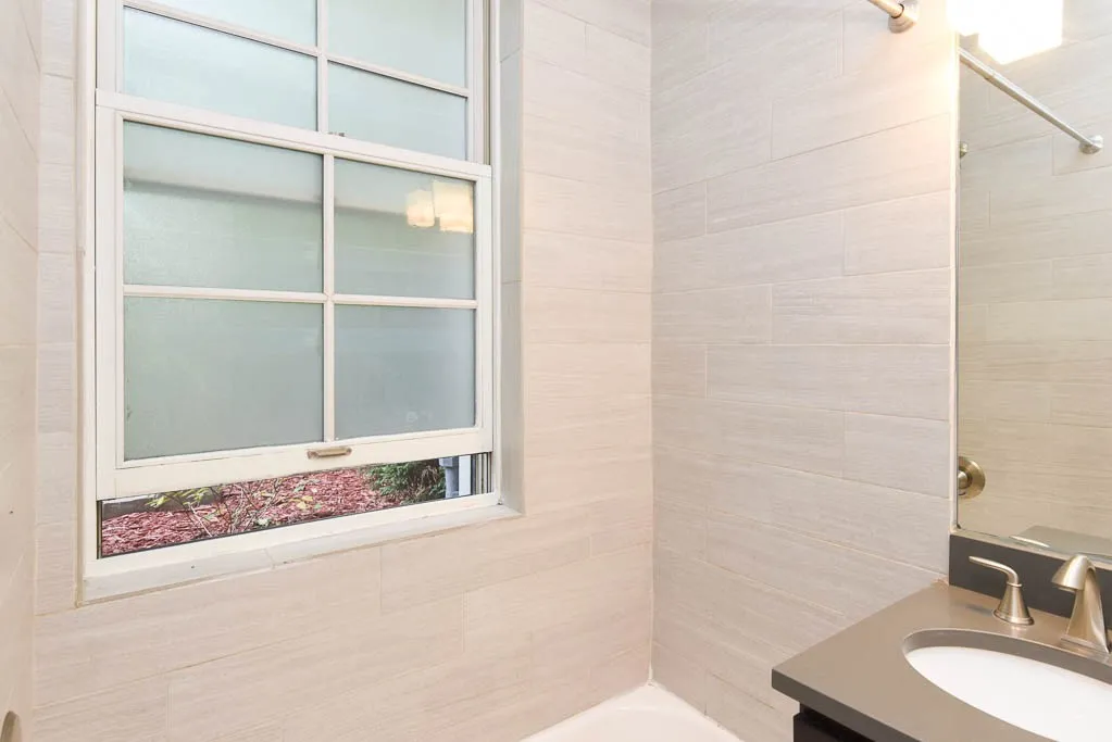 2420 N Kedzie Blvd, ,  60647, USA 60647-unit#B01-Chicago-IL