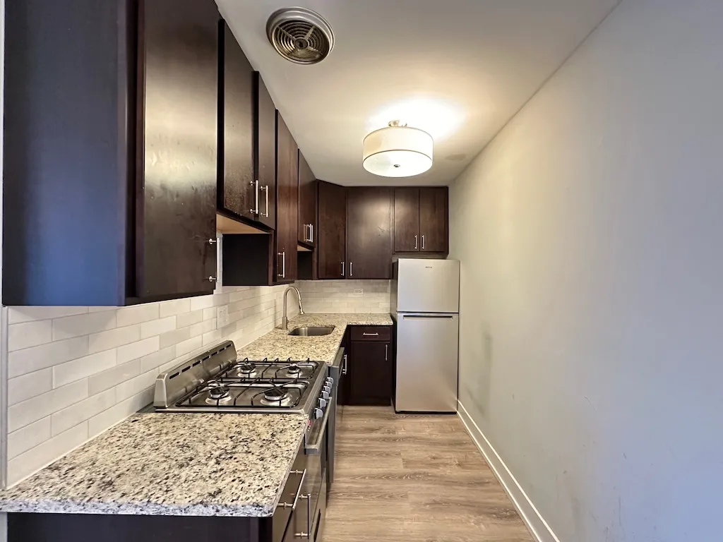445 W Barry Ave, , 60657, USA 60657-unit#409-Chicago-IL