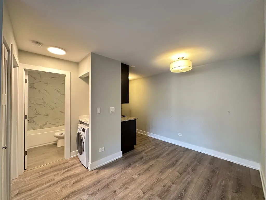 445 W Barry Ave, , 60657, USA 60657-unit#409-Chicago-IL