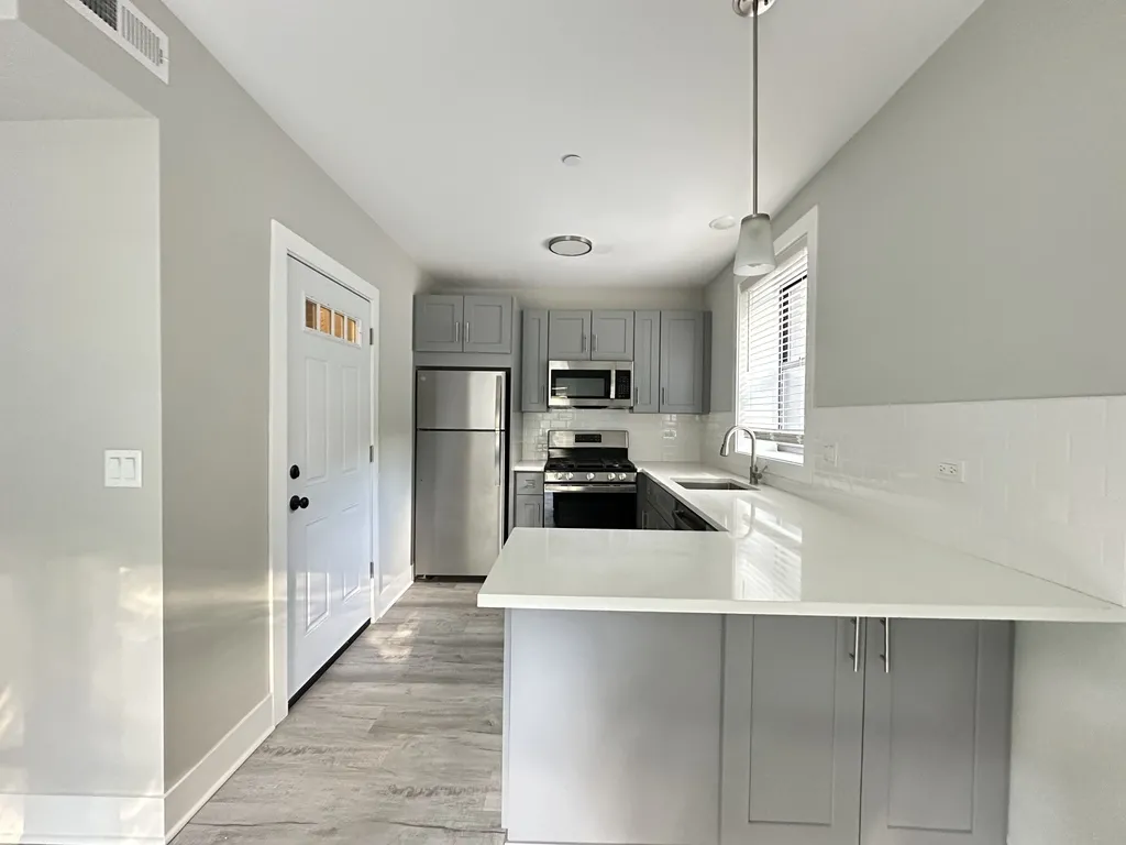 1133 Oak Ave, ,  60202, USA 60202-unit#1W-Evanston-IL