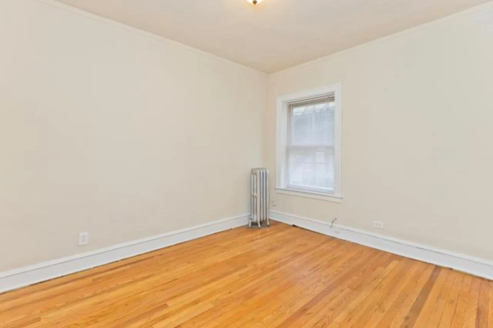 W Touhy Ave, ,  60626, USA 60626-unit#1S-Chicago-IL