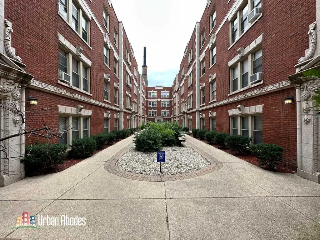 548 W Surf St, , 60657, USA 60657-unit#2N-Chicago-IL