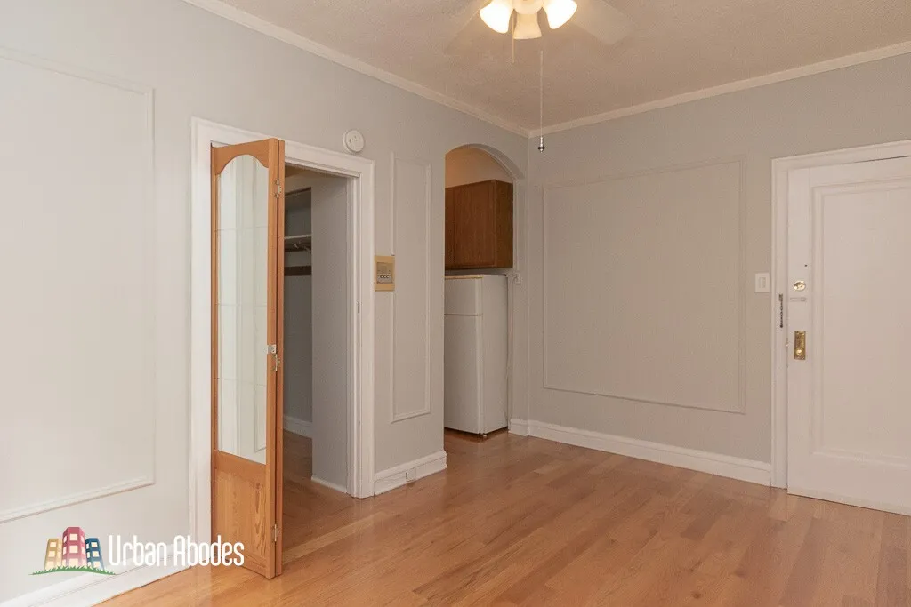 2827 N Burling St, ,  60657, USA 60657-unit#202-Chicago-IL