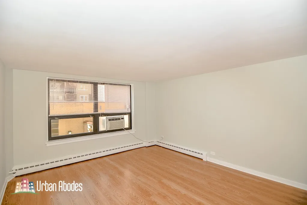 445 W Wellington Ave, ,  60657, USA 60657-unit#2C-Chicago-IL