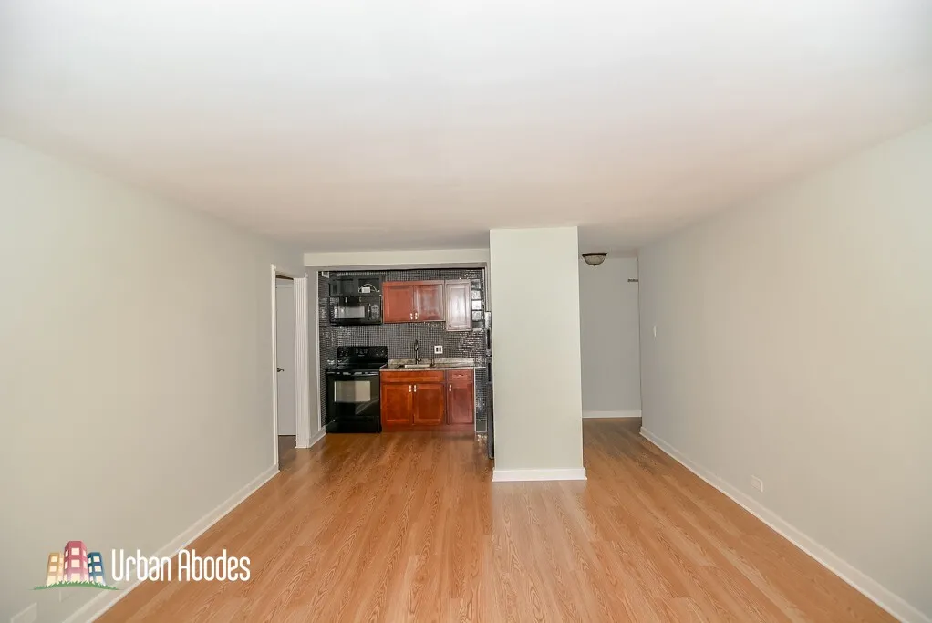 445 W Wellington Ave, ,  60657, USA 60657-unit#2C-Chicago-IL