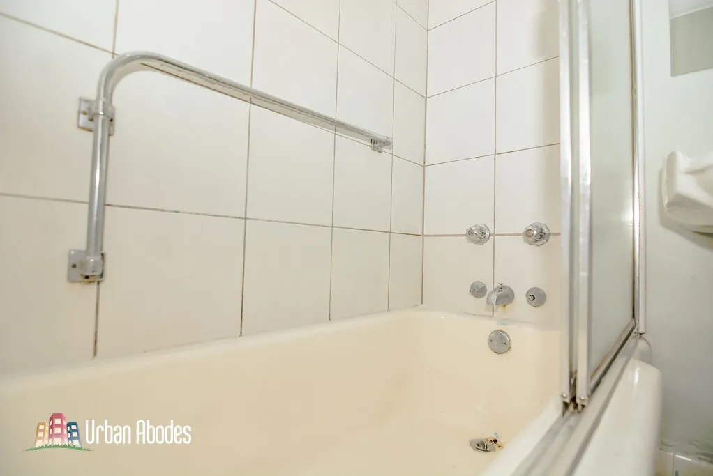 445 W Wellington Ave, ,  60657, USA 60657-unit#2C-Chicago-IL