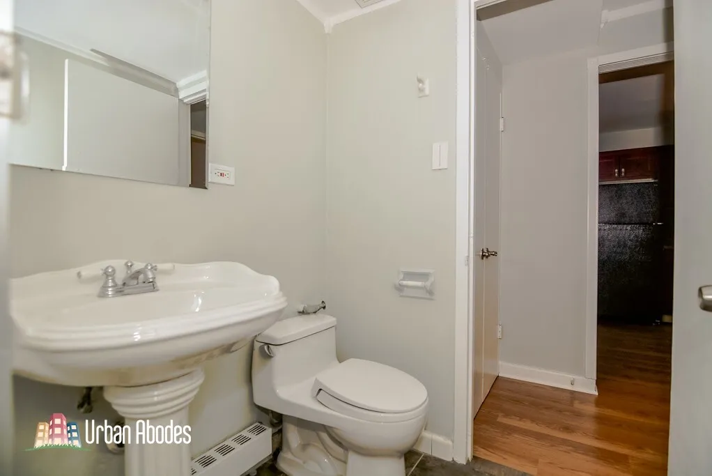 445 W Wellington Ave, ,  60657, USA 60657-unit#2C-Chicago-IL