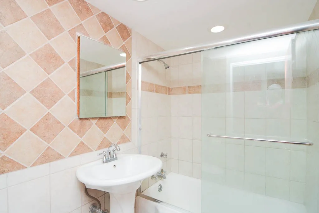 445 W Wellington Ave, , 60657, USA 60657-unit#4F-Chicago-IL