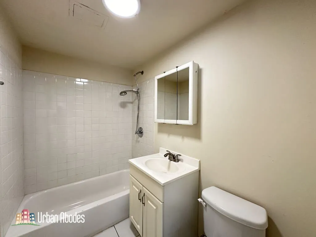 550 W Aldine Ave, ,  60657, USA 60657-unit#G-Chicago-IL