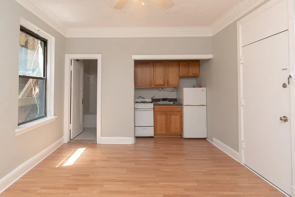 3831 N Fremont St, , 60613, USA 60613-unit#207-Chicago-IL