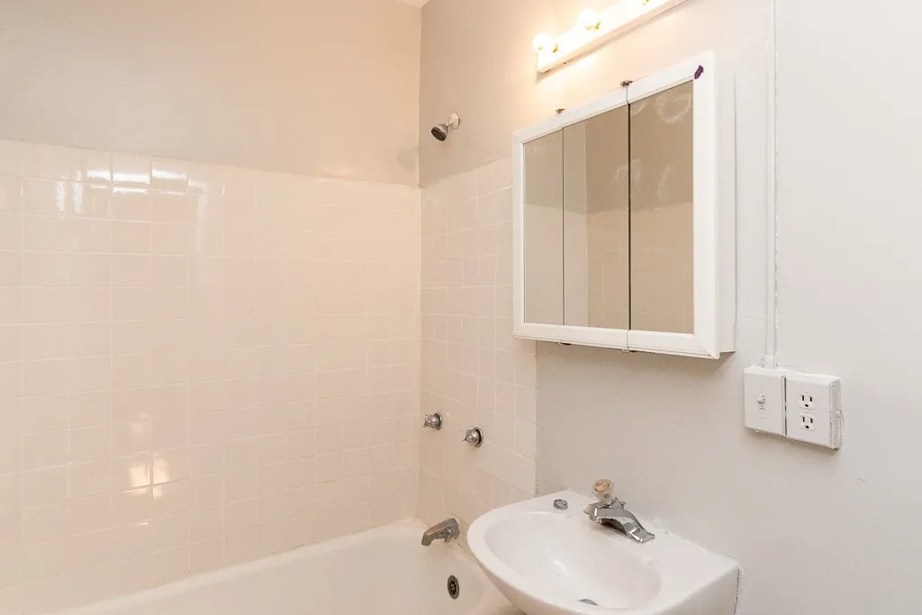 3831 N Fremont St, , 60613, USA 60613-unit#207-Chicago-IL