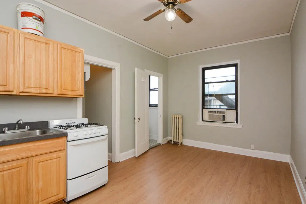 3831 N Fremont St, ,  60613, USA 60613-unit#411-Chicago-IL