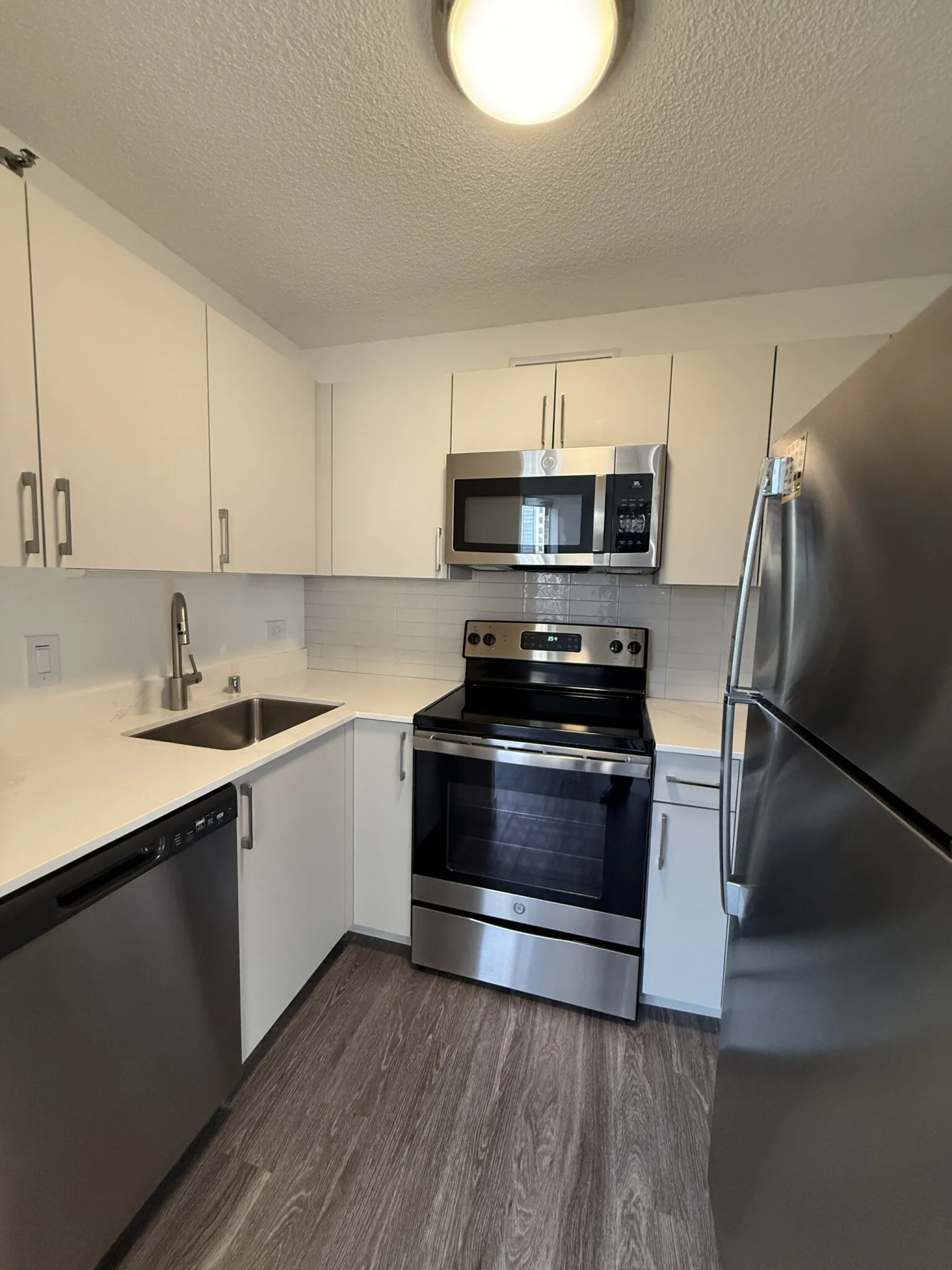 555 W Madison St, , 60661, USA 60661-unit#01-1401-Chicago-IL
