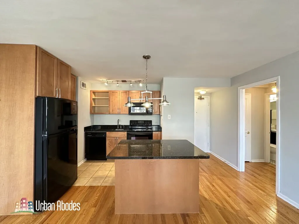 445 W Wellington Ave, , 60657, USA 60657-unit#10A-Chicago-IL