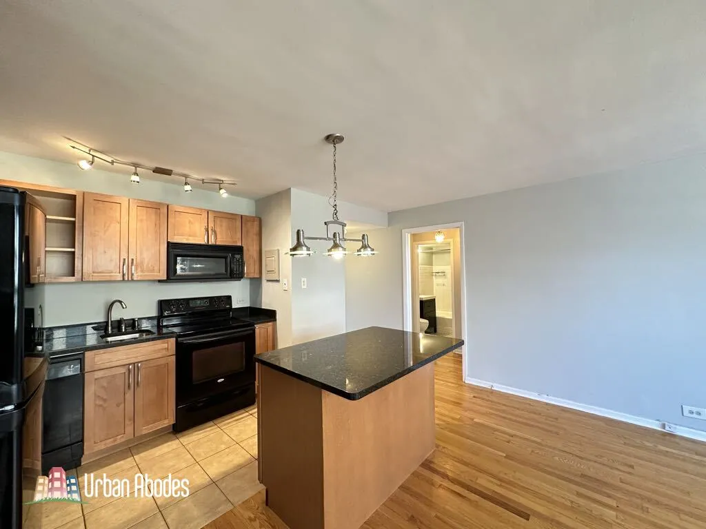445 W Wellington Ave, , 60657, USA 60657-unit#10A-Chicago-IL