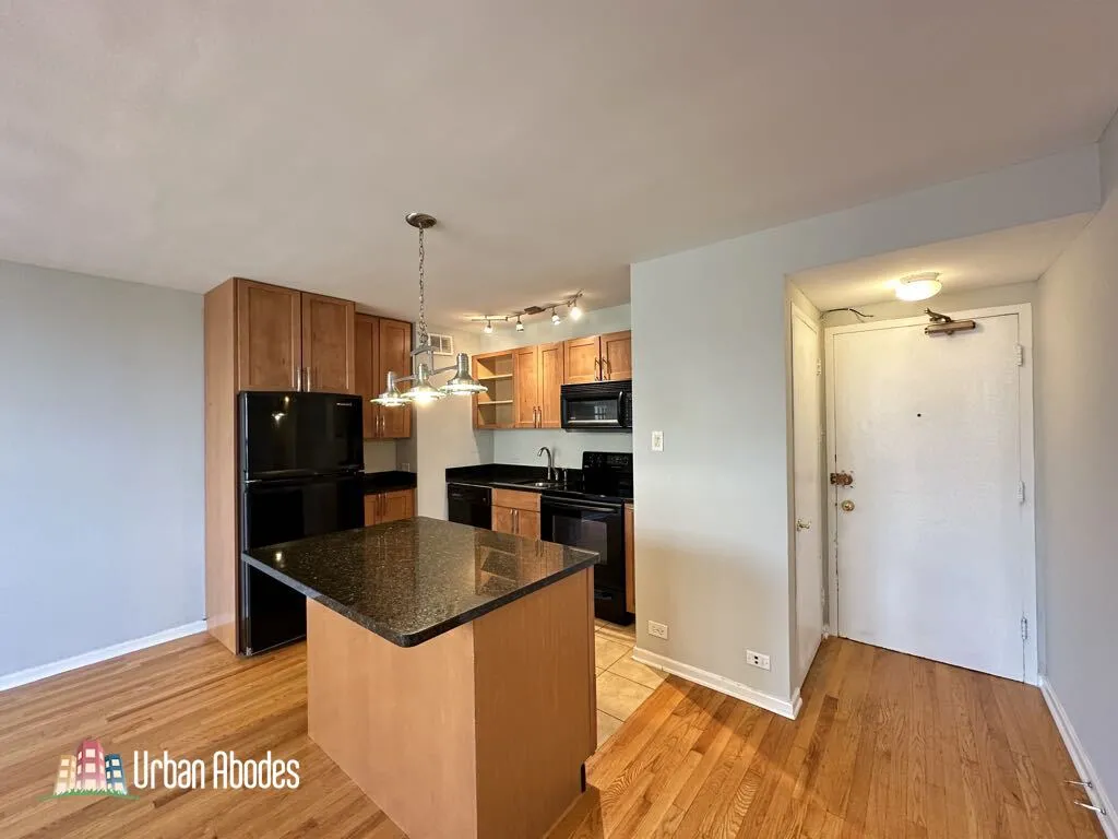 445 W Wellington Ave, , 60657, USA 60657-unit#10A-Chicago-IL
