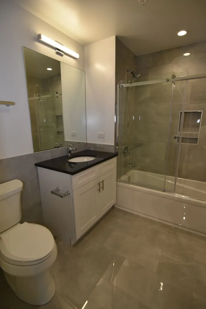 N Broadway, , , USA IL-unit#3833-722-Chicago-IL