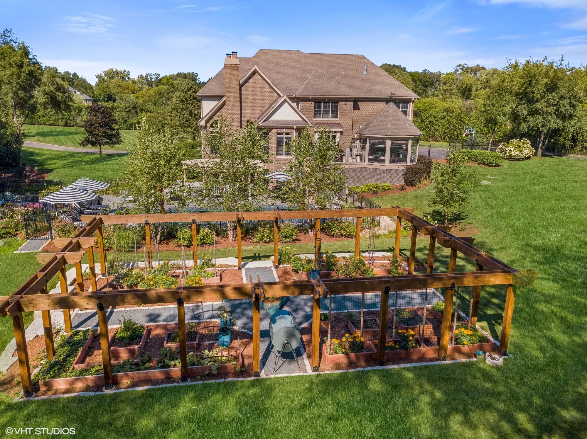 675 Old Barrington Rd, , 60010, USA 60010-North Barrington-IL