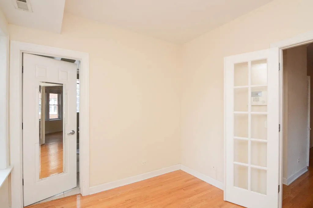 3248 N Clifton Ave, ,  60657, USA 60657-unit#2S-Chicago-IL