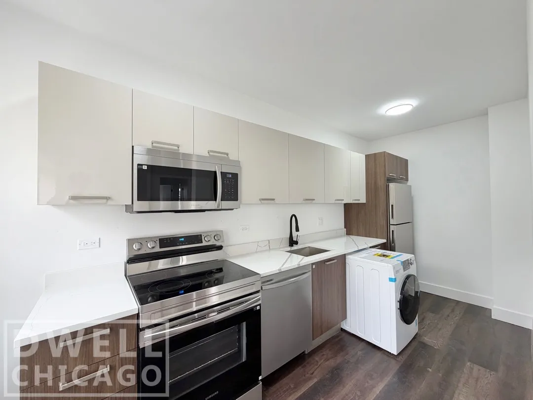 1553 W Hollywood Ave, , 60660, USA 60660-unit#301-Chicago-IL