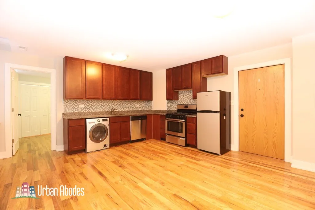 550 W Arlington Pl, ,  60614, USA 60614-unit#106-Chicago-IL