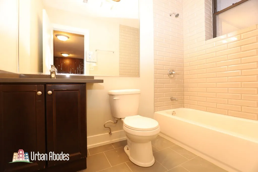 550 W Arlington Pl, ,  60614, USA 60614-unit#106-Chicago-IL