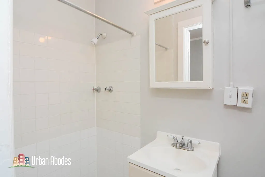 3831 N Fremont St, ,  60613, USA 60613-unit#214-Chicago-IL