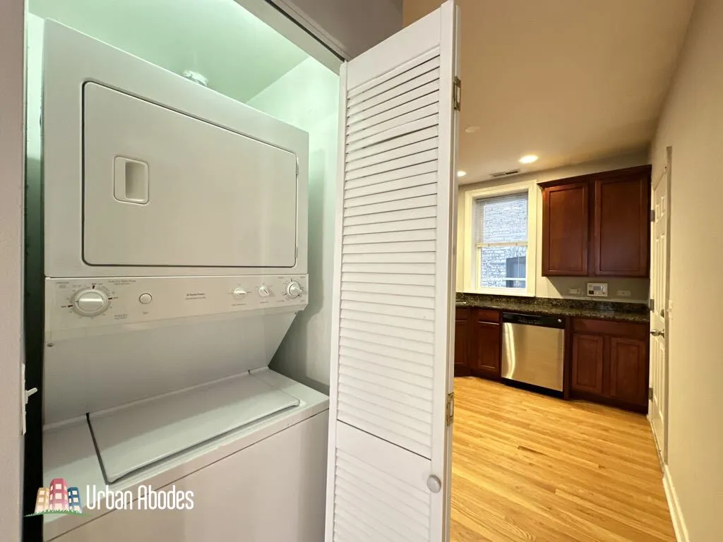 3254 N Clifton Ave, ,  60657, USA 60657-unit#1W-Chicago-IL