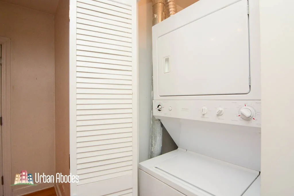 3244 N Clifton Ave, ,  60657, USA 60657-unit#1E-Chicago-IL