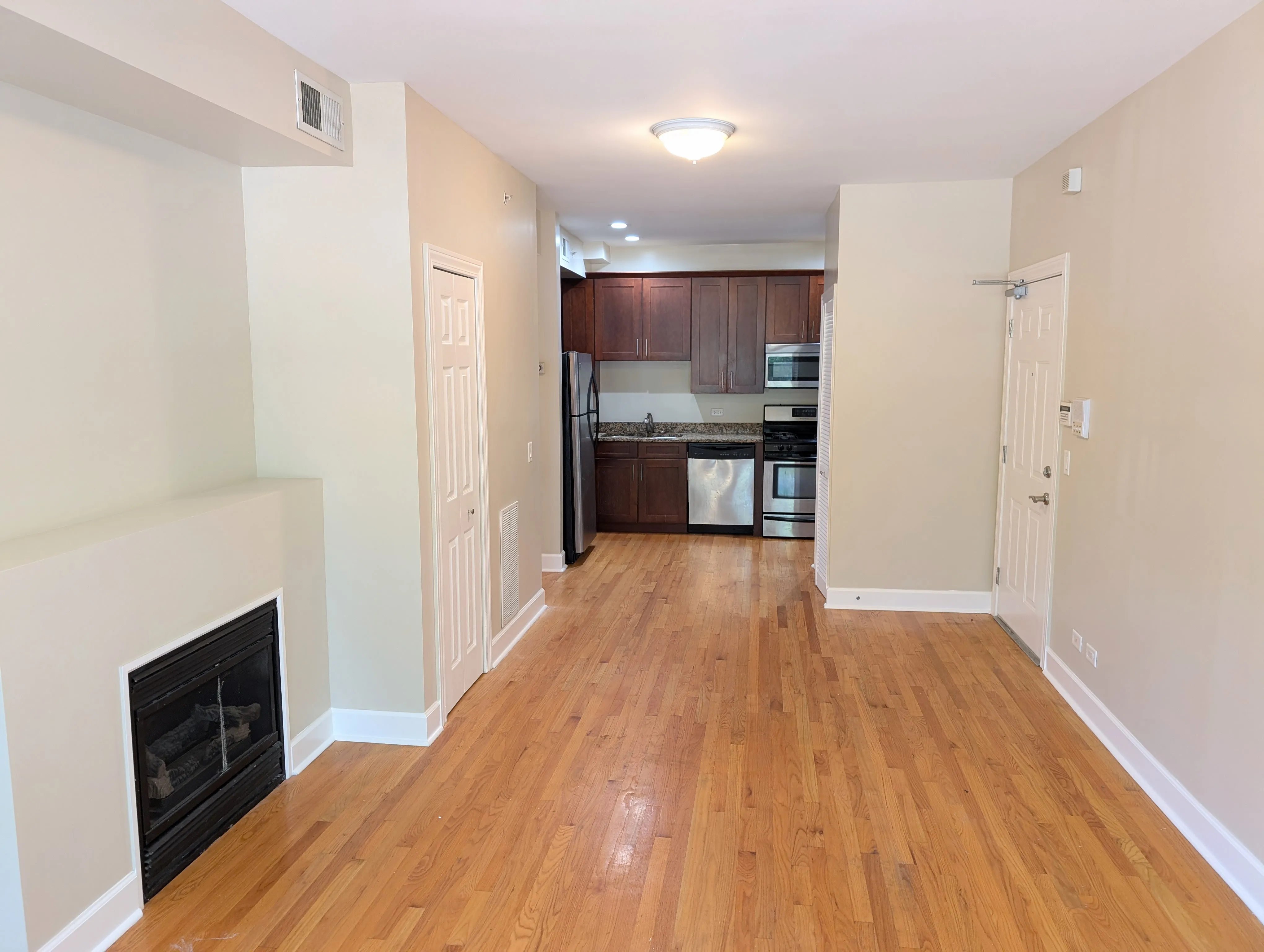 142 Elmwood Ave, ,  60202, USA 60202-unit#2-Evanston-IL