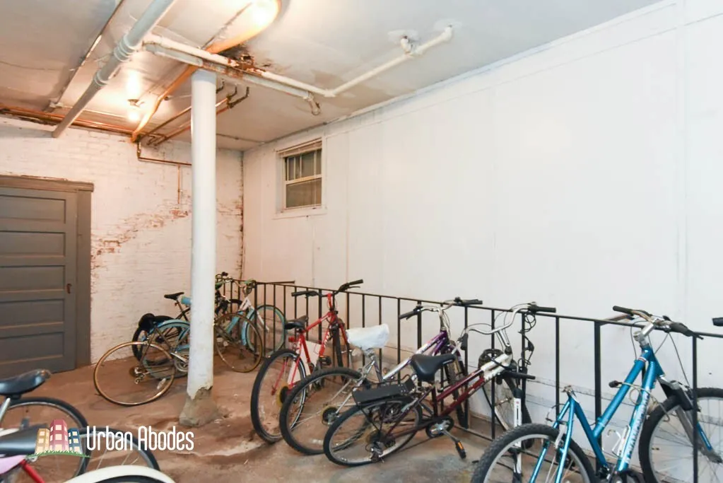 947 W Cornelia Ave, ,  60657, USA 60657-unit#1A-Chicago-IL