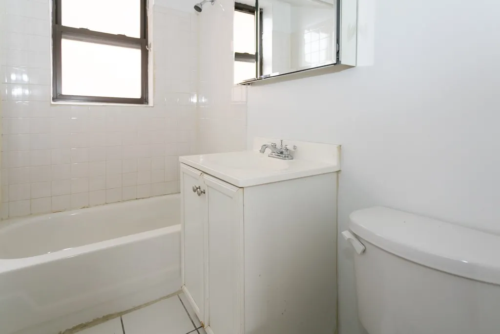 3720 N Pine Grove Ave, ,  60613, USA 60613-unit#3W-Chicago-IL