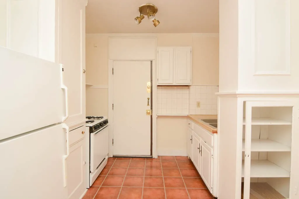 2948 N Seminary Ave, ,  60657, USA 60657-unit#1-Chicago-IL