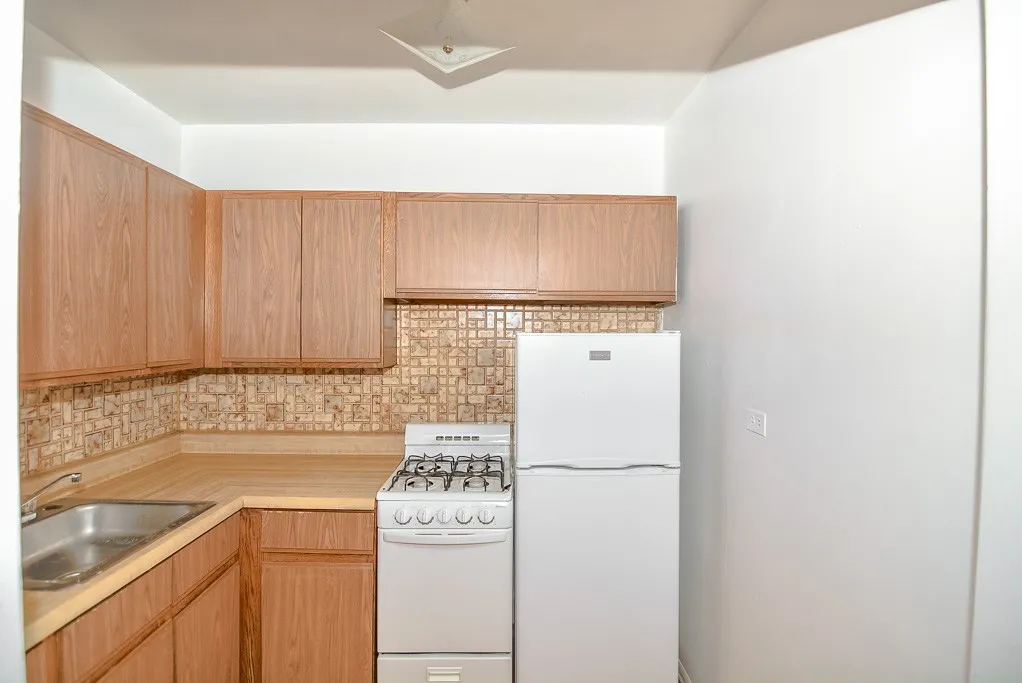 739 W Belmont Ave, , 60657, USA 60657-unit#315-Chicago-IL