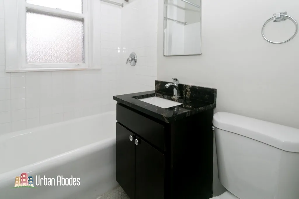 2102 W Ainslie St, , 60625, USA 60625-unit#2E-Chicago-IL