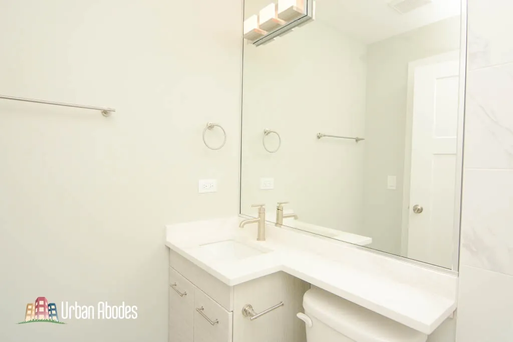 445 W Barry Ave, , 60657, USA 60657-unit#302-Chicago-IL