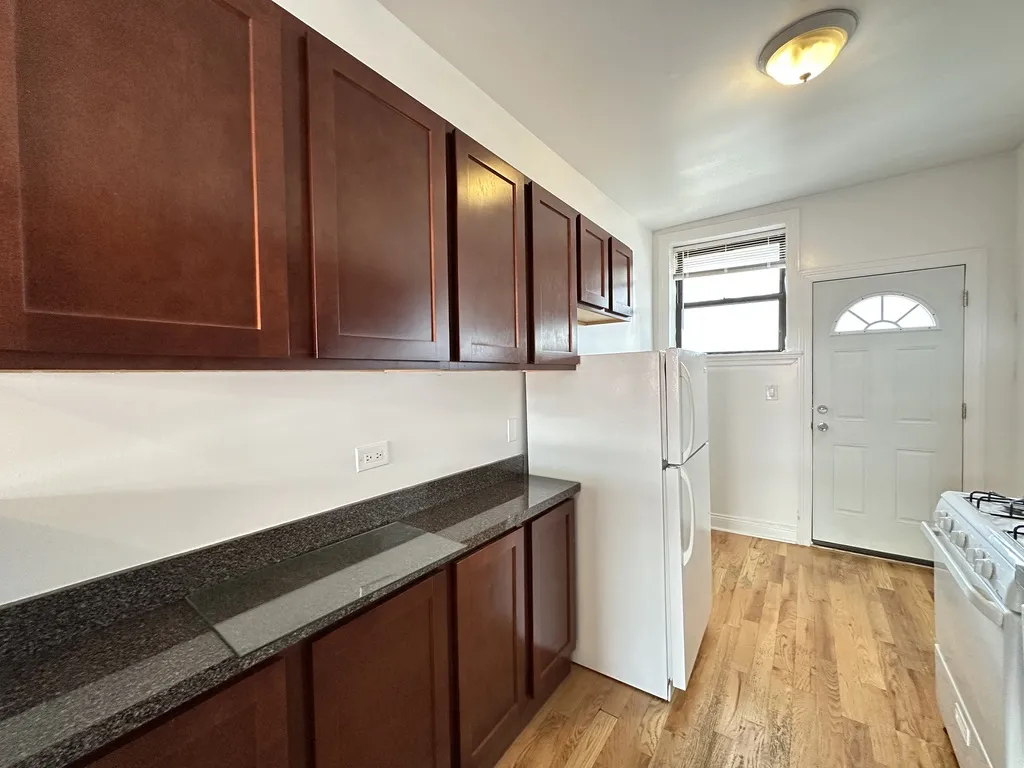823 W Waveland Ave, , 60613, USA 60613-unit#3N-Chicago-IL