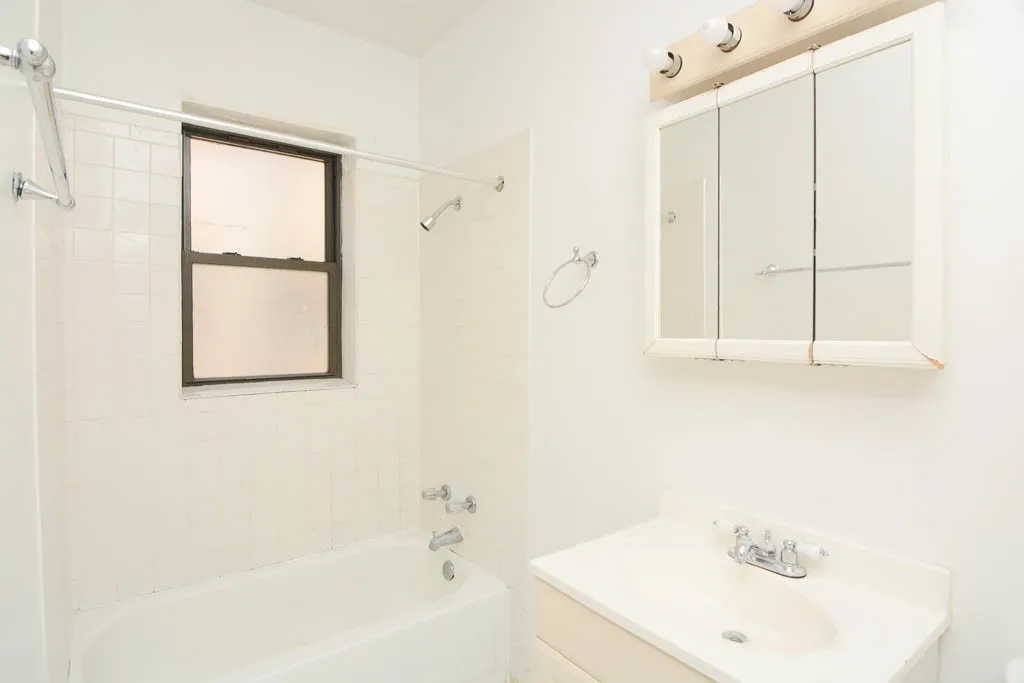 W Cornelia Ave, , , USA 60657-unit#2S-Chicago-IL