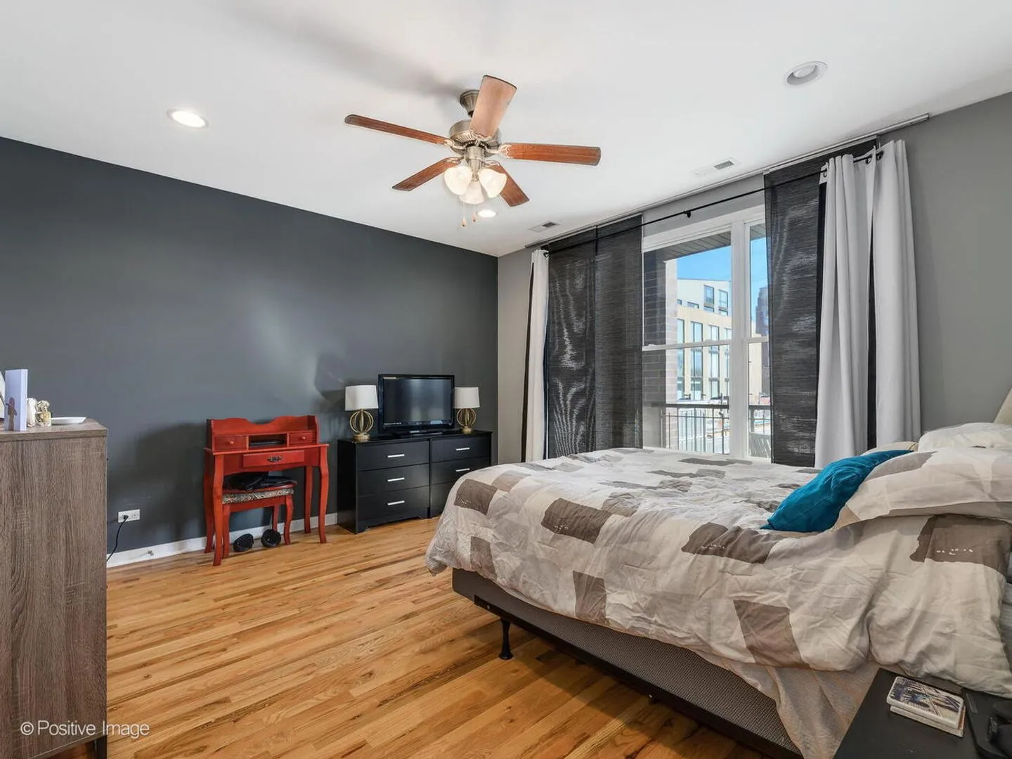 1822 W Irving Park Rd, , 60613, USA 60613-unit#403-Chicago-IL