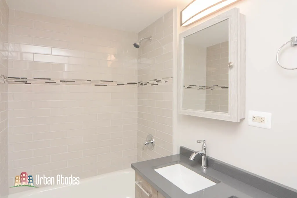 445 W Wellington Ave, ,  60657, USA 60657-unit#2G-Chicago-IL