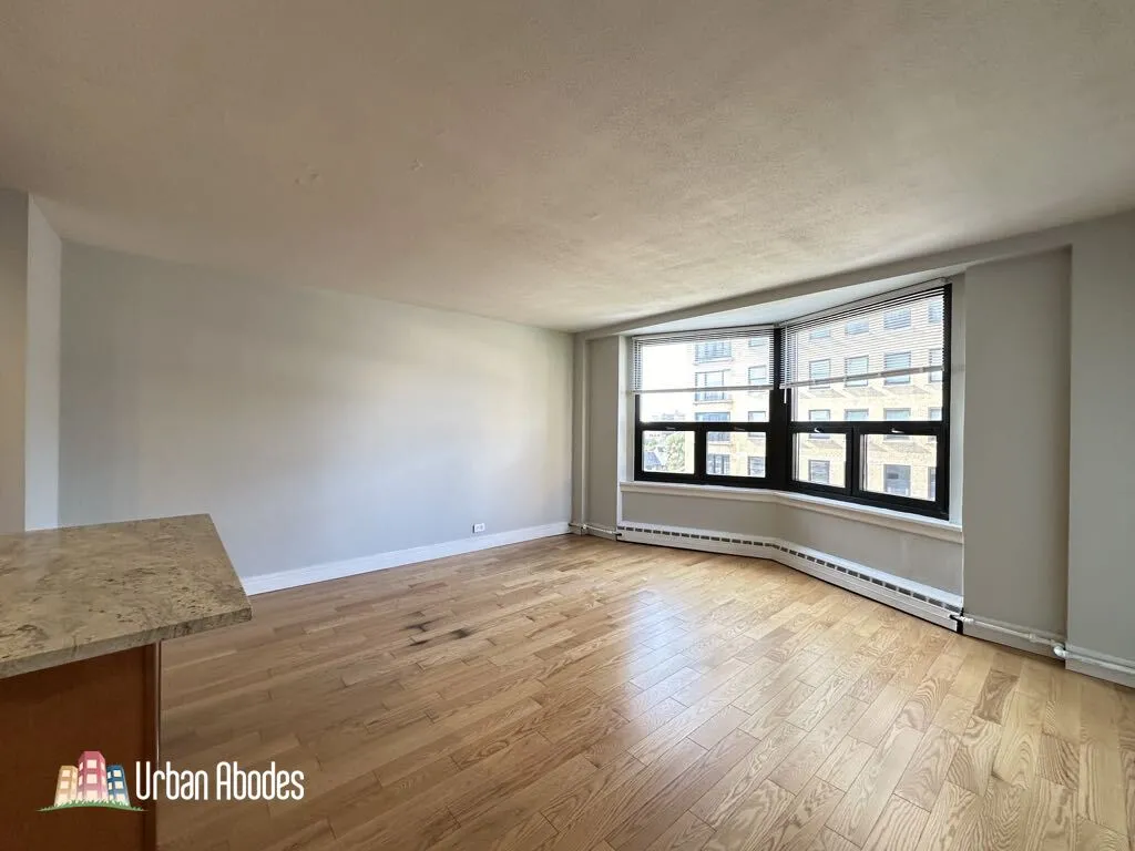 445 W Wellington Ave, ,  60657, USA 60657-unit#8H-Chicago-IL