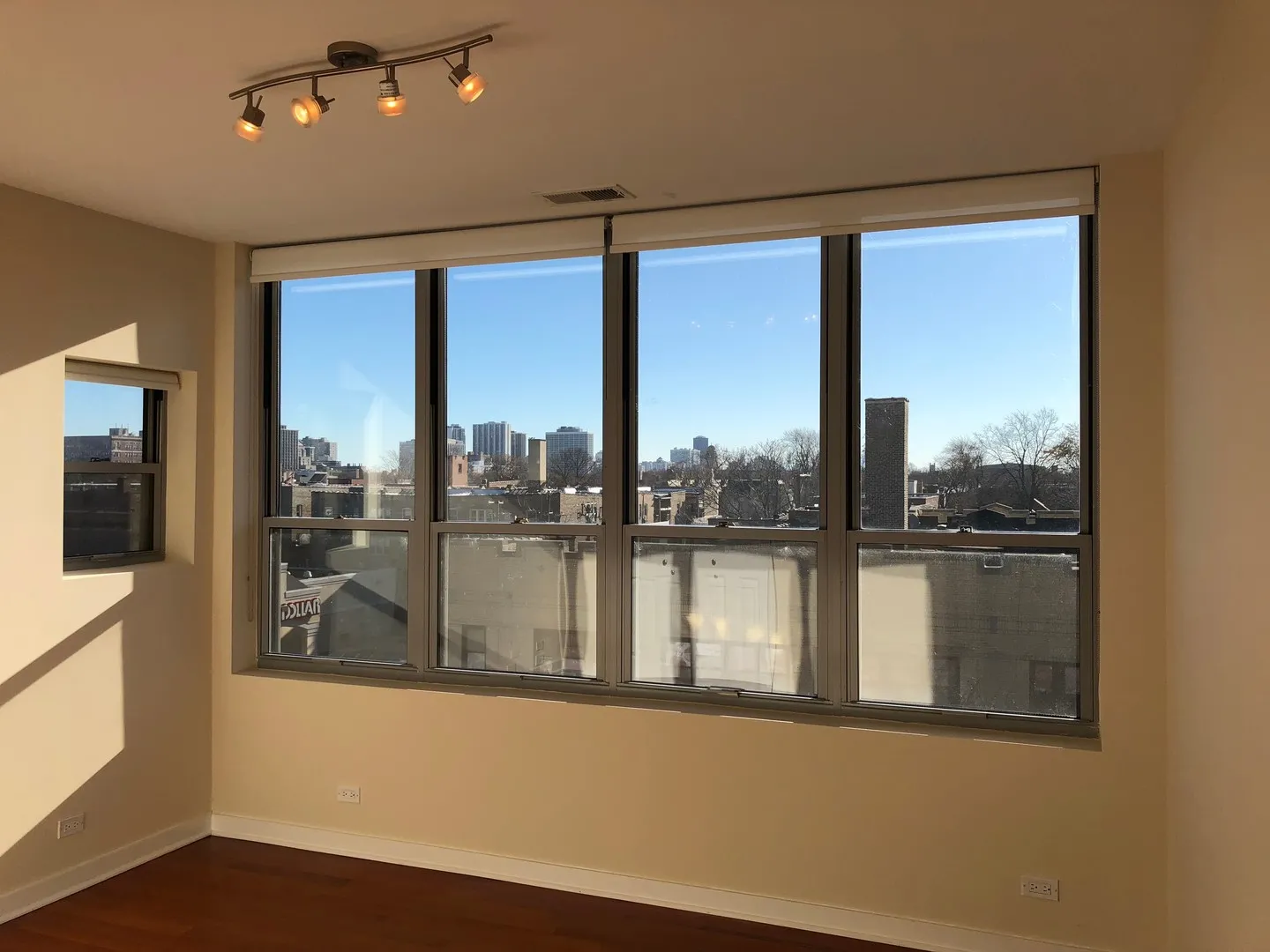 6957 N Greenview Ave, , 60626, USA 60626-unit#4B-Chicago-IL