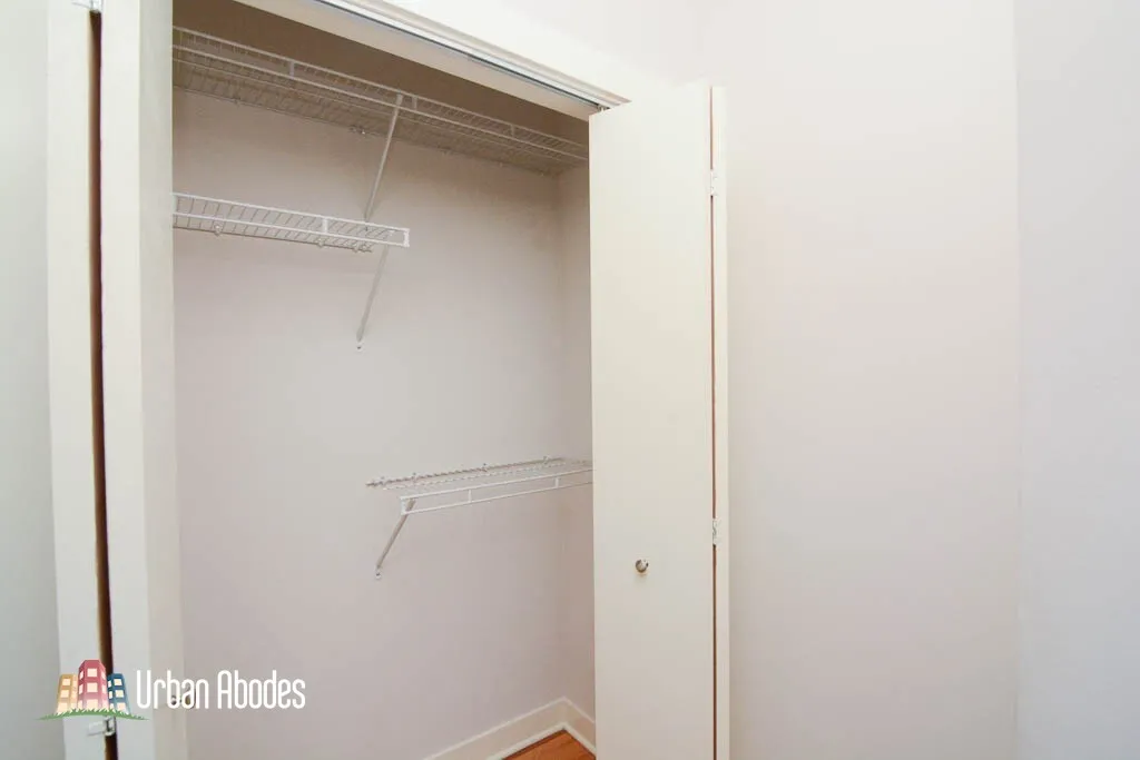 2420 N Kedzie Blvd, ,  60647, USA 60647-unit#B08-Chicago-IL