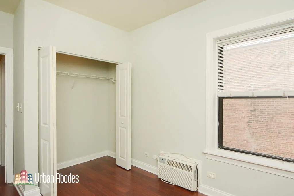 744 W Addison St, ,  60613, USA 60613-unit#1E-Chicago-IL